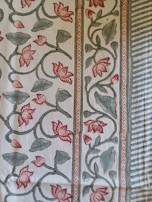 Table Cover Cream Floral Block Print Mughal -  6 seater - Image 4